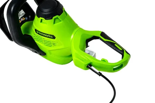 Кусторез Greenworks GHT7068 Deluxe 230V 2201407 700W (68 см) электрический — детальное фото