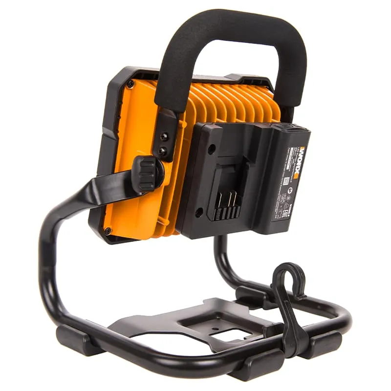 Фонарь-прожектор WORX WX026 20V 1500лм аккумуляторный — детальное фото